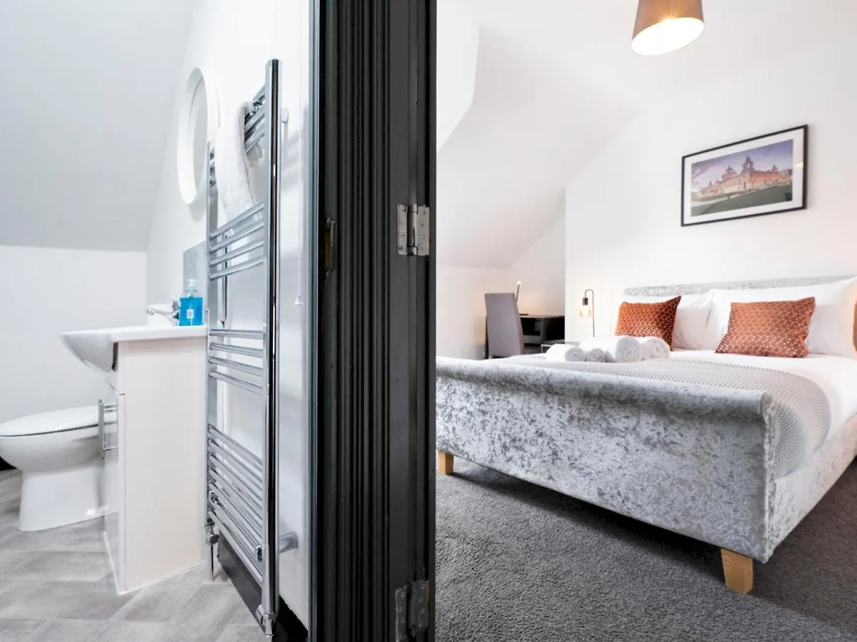 Pass The Keys Spacious Queens Uni Beside Cafes And Restaurants Belfast