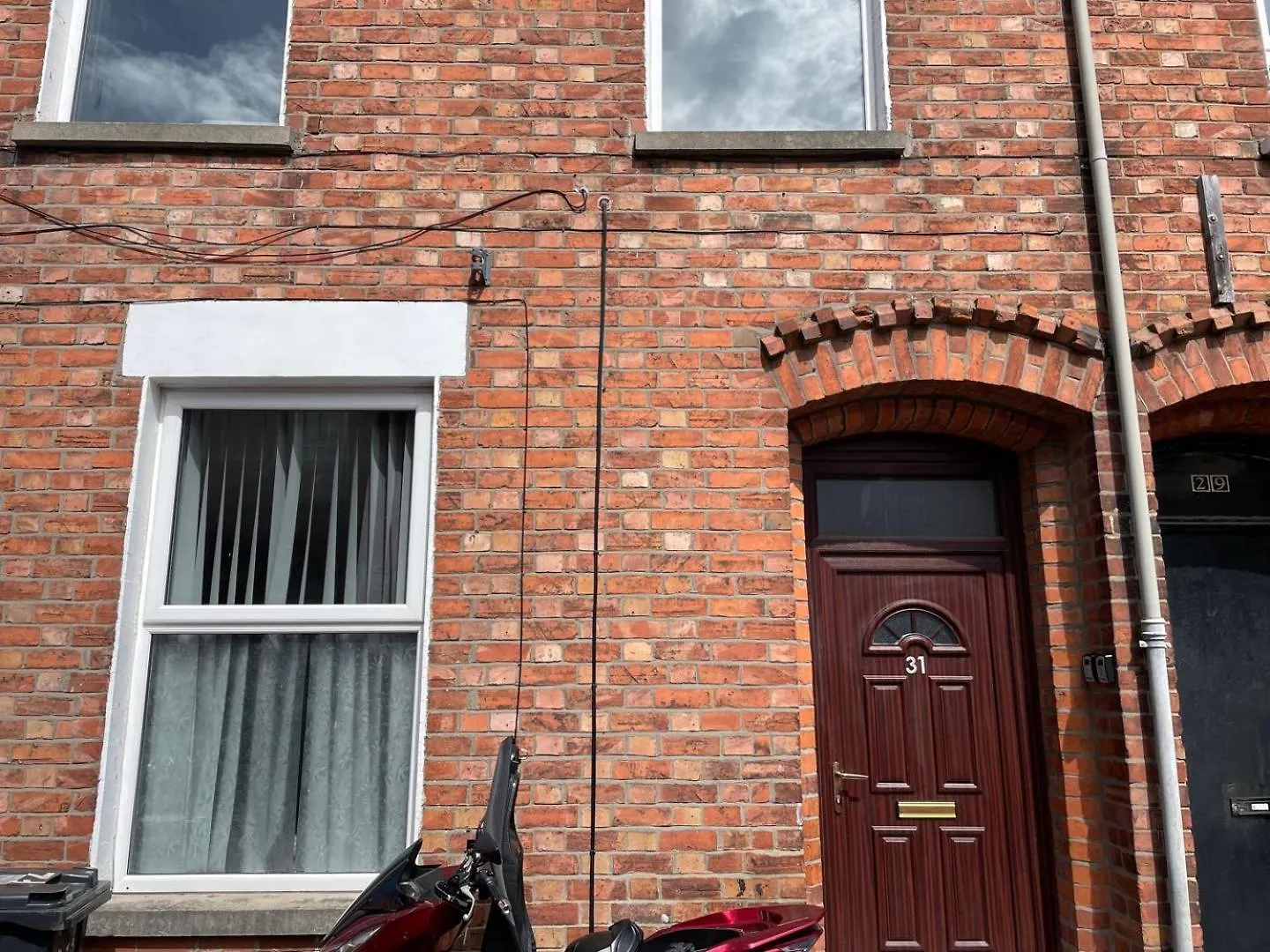 Pass The Keys Spacious Queens Uni Beside Cafes And Restaurants location